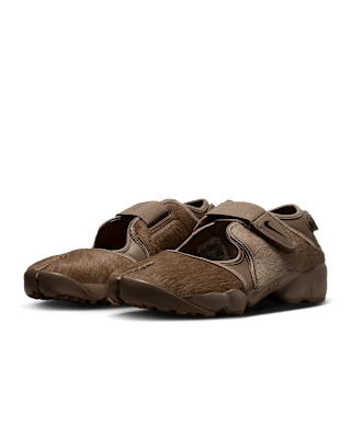 【NIKE公式】レディース エア リフト 'Dark Driftwood' (IO4884-200) 発売日
