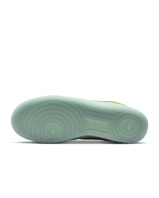 Fecha de lanzamiento de los Air Force 1 x LeBron "Voltage Green" (IQ5368-300)