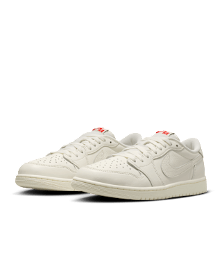 Fecha de lanzamiento de los Air Jordan 1 Retro Low OG "Sail and University Red" (HQ6998-100)