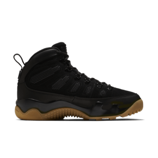 Air Jordan 9 Retro 靴子 'Black and Gum Light Brown' (AR4491-025) 發售日期