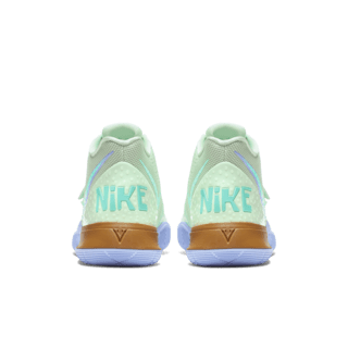 วันเปิดตัว Kyrie 5 “Squidward Tentacles”. Nike SNKRS