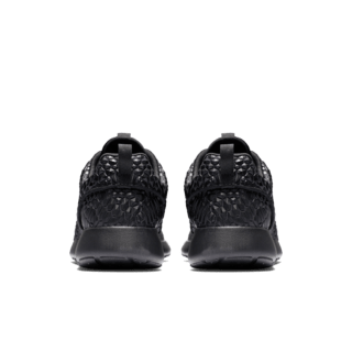 WMNS ROSHE ONE