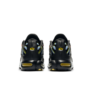 AIR MAX PLUS