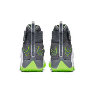 ZOOM LEBRON SOLDIER 10