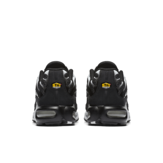 AIR MAX PLUS