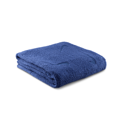 Плед Nike Sportswear Phoenix Cozy Bouclé Oversized Knit Blanket, цвет: Полуночный тёмно-синий