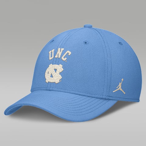 Мужская бейсболка Jordan Brand North Carolina Classic Swooshflex Dri-FIT, цвет: Светлый синий