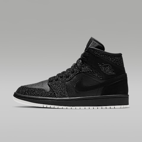 Женские кроссовки Air Jordan 1 Mid, цвет: Чёрный / Белый