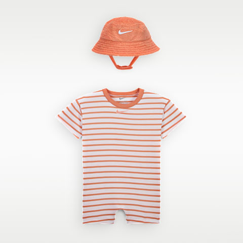 Комбинезон Nike Short Sleeve Romper with Bucket Hat для малышей, цвет: Абрикосовый
