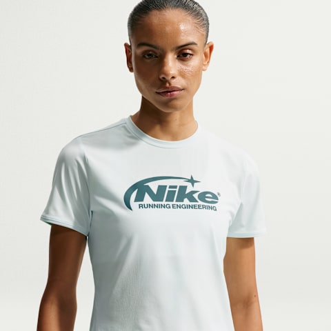 Женский топ Nike Swift Dri-FIT Running Top, цвет: Зелёный