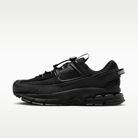 Женские кроссовки Nike Zoom Vomero Roam Winterized, цвет: Чёрный / Синий
