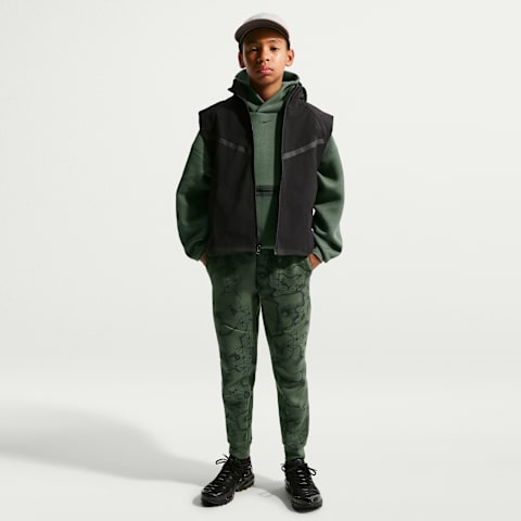 Брюки Nike Tech Fleece Joggers для мальчиков, цвет: Камуфляжный зелёный / Чёрный