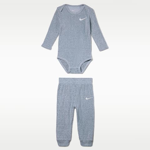 Комплект для малышей Nike Baby Essentials: боди с длинным рукавом и брюки, 6-12 мес, цвет: Синий