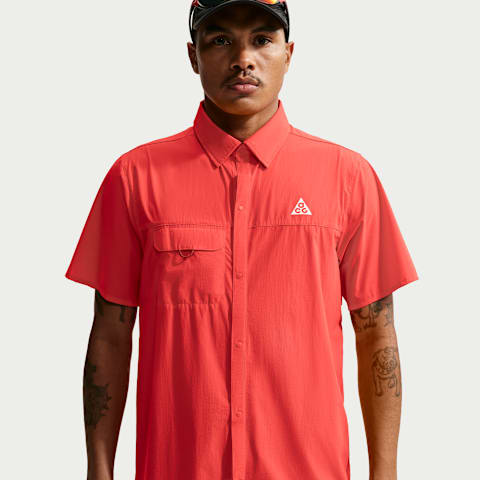 Мужской топ Nike ACG Aireez Button-Up Trail Running Top, цвет: Малиновый / Снежный белый