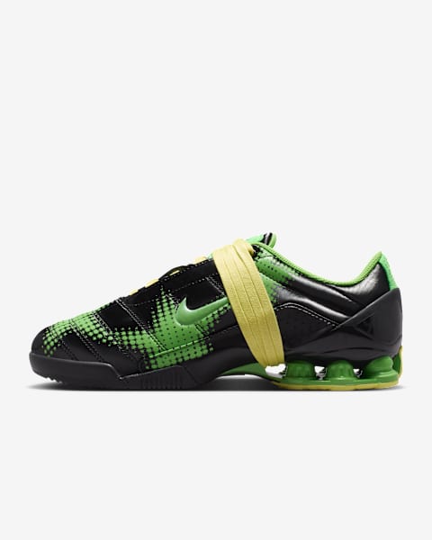 Women's Total90 Shox Magia