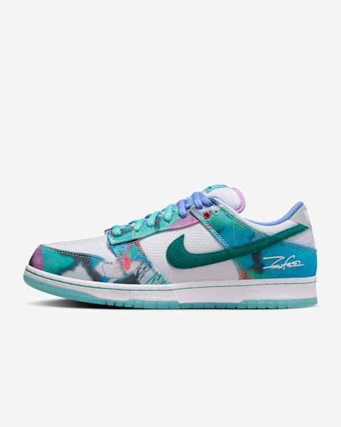 Nike SB Dunk Low x Futura Laboratories