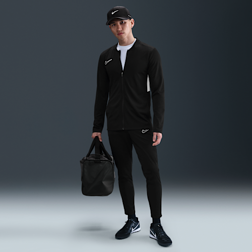 Nike アカデミー
