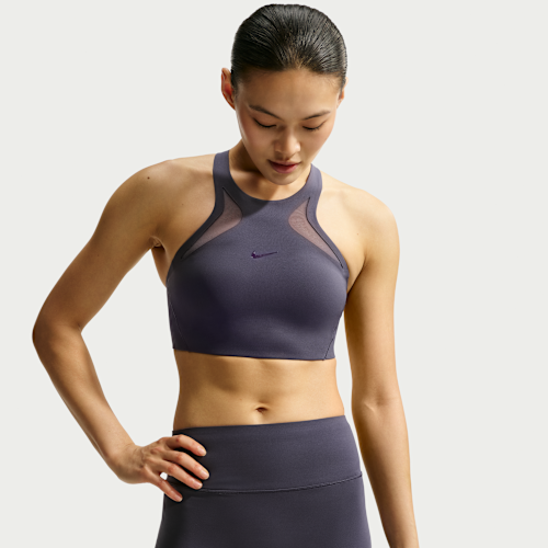 Nike ユニバーサ
