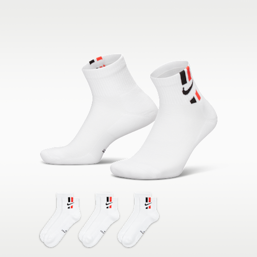 Nike エブリデイ エレベーテッド