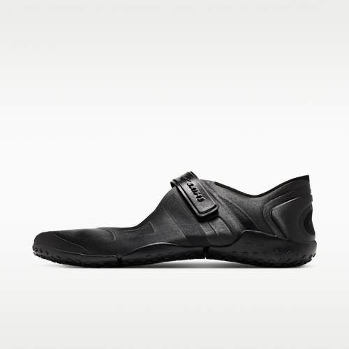 NikeSKIMSリフト サテン