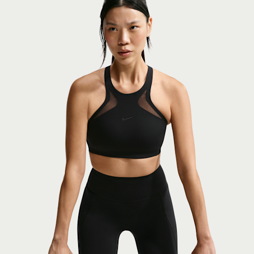 Nike ユニバーサ