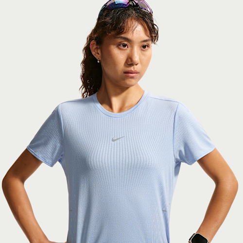 ナイキ スウィフト Aero-FIT