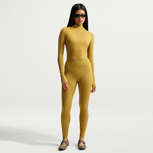 NikeSKIMS Weightless