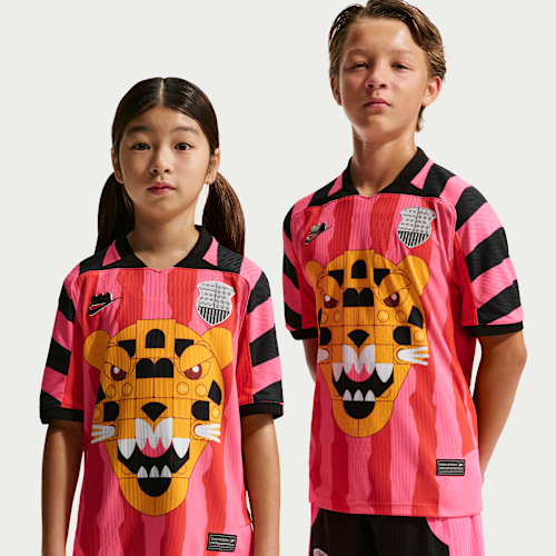 Nike x LEGO® Collection