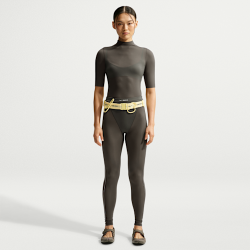 NikeSKIMS Weightless