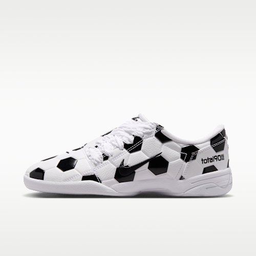 Nike Total 90