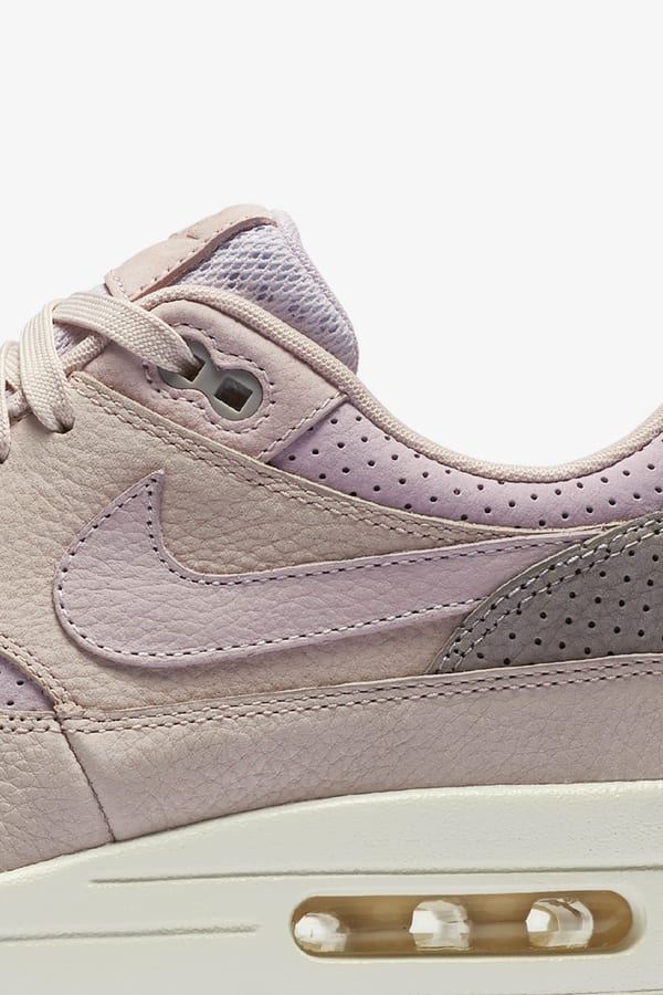 NikeLab Air Max 1 Pinnacle 'Arctic Pink'. Nike SNKRS