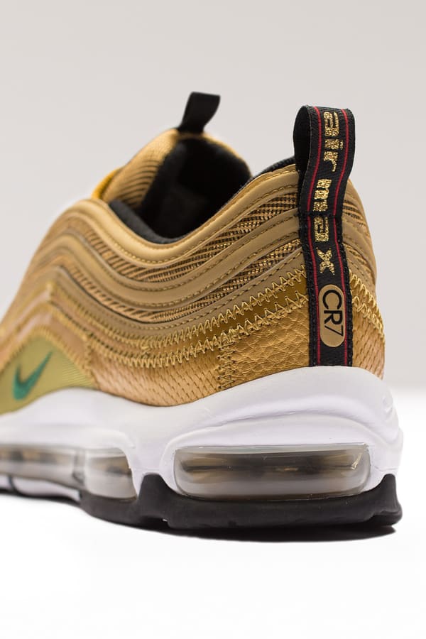 Behind the Design Air Max 97 CR7. Nike SNKRS