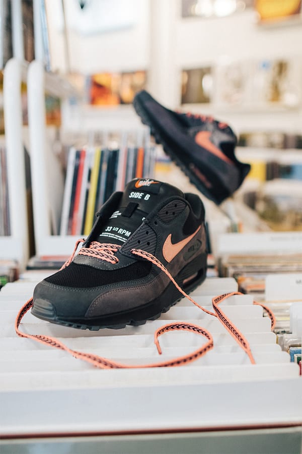 Behind The Design AIR MAX 90 B SIDE Nike SNKRS