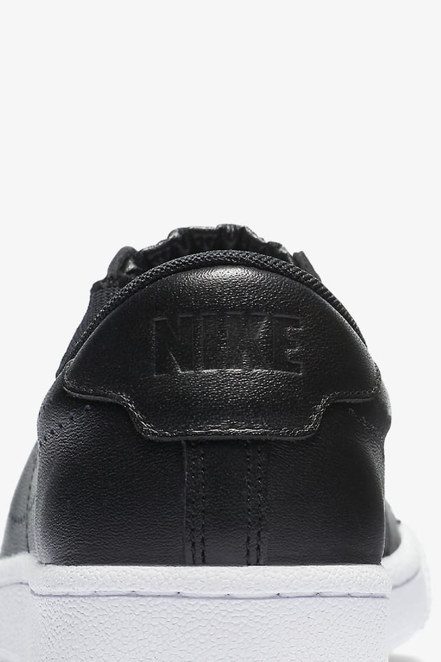 レディース ナイキ テニス クラシック イーズ 'Black & White'. Nike SNKRS