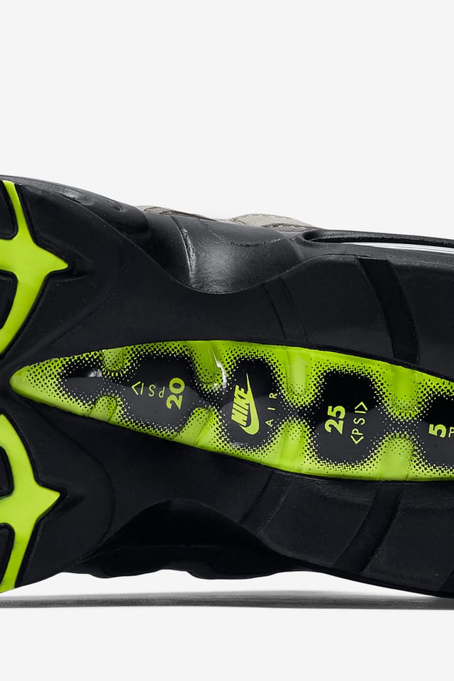 NIKE公式】ナイキ エア マックス 95 OG 'Volt & Black' (554970-071 / AM95 OG). Nike SNKRS