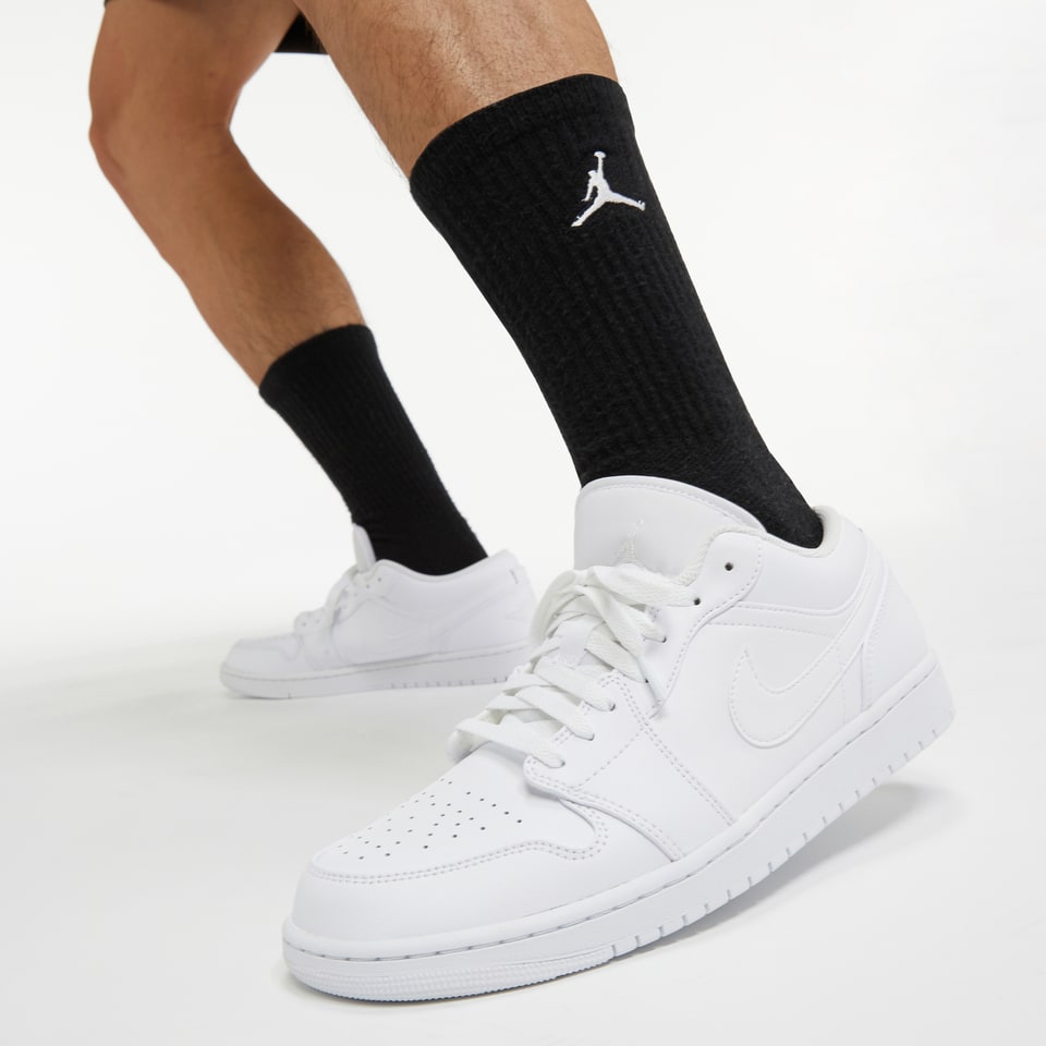 Air Jordan 1 Low Men's Shoes. Nike JP