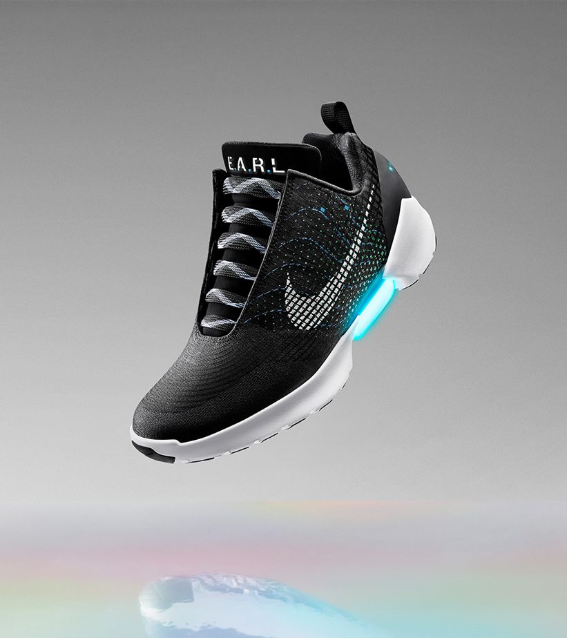 nike self lacing shoes hyperadapt