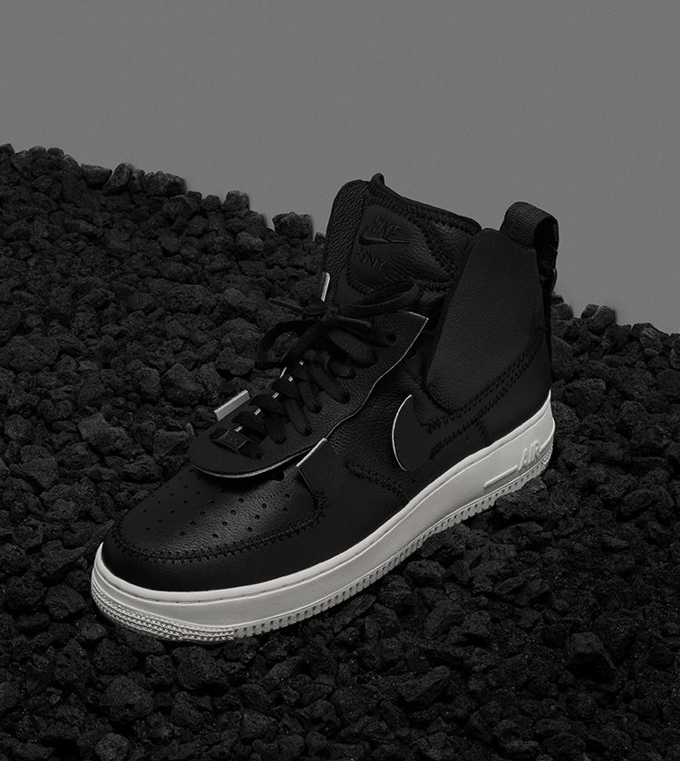 Fecha de lanzamiento de las Nike Air Force 1 "Black". Nike SNKRS ES