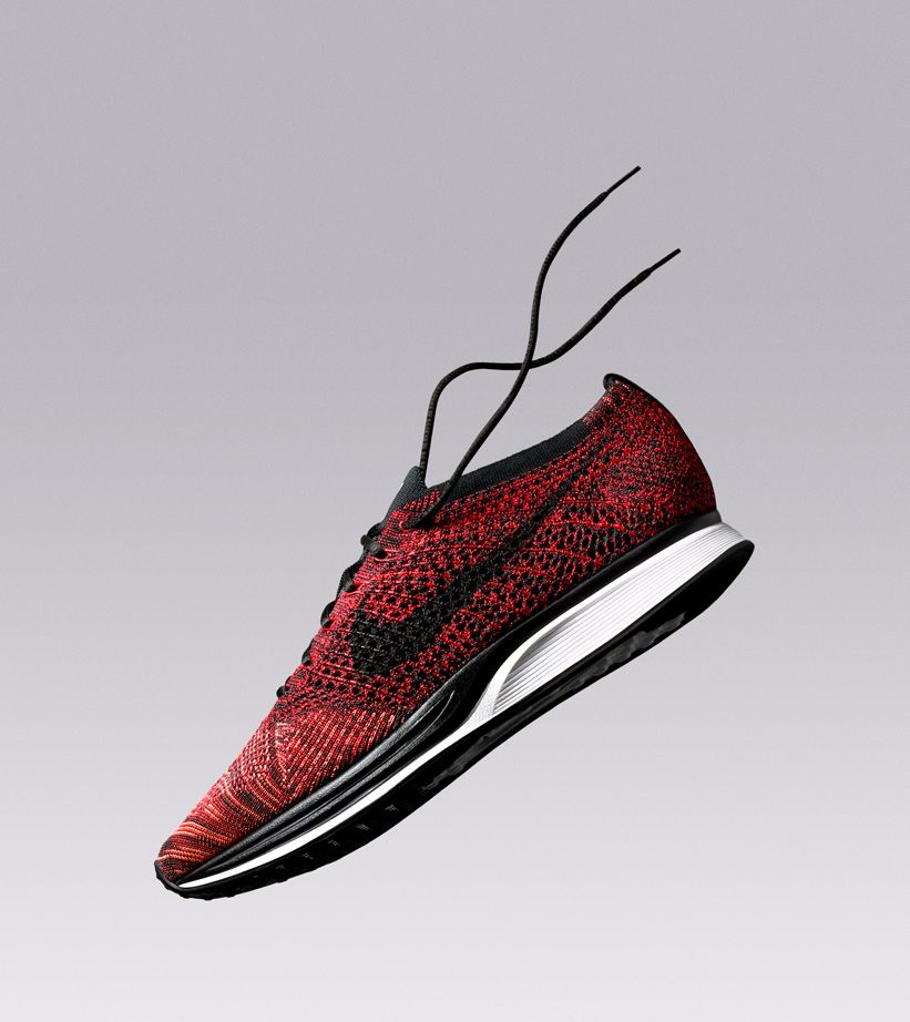 Nike Flyknit Racer 'University Red &amp; Black' . Nike