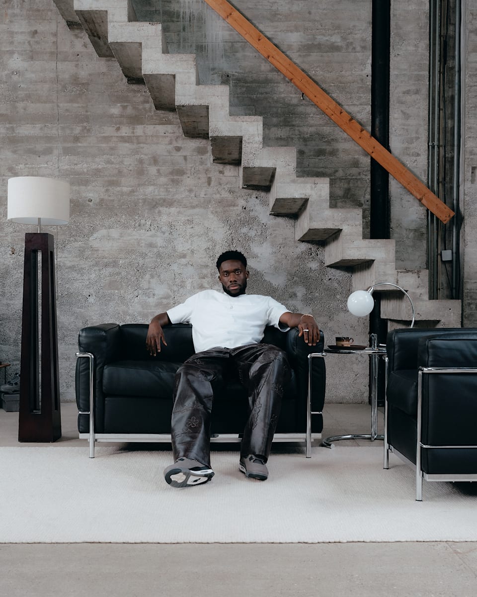 Air Jordan 4 "Cave Stone": solebox & Alphonso Davies Present 