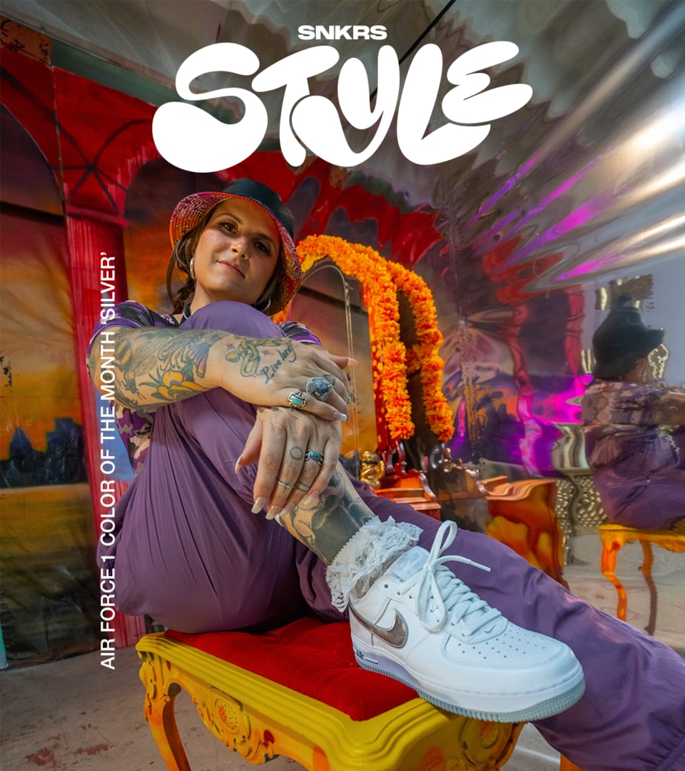 SNKRS Style: Air Force 1 Color of The Month 'Silver'