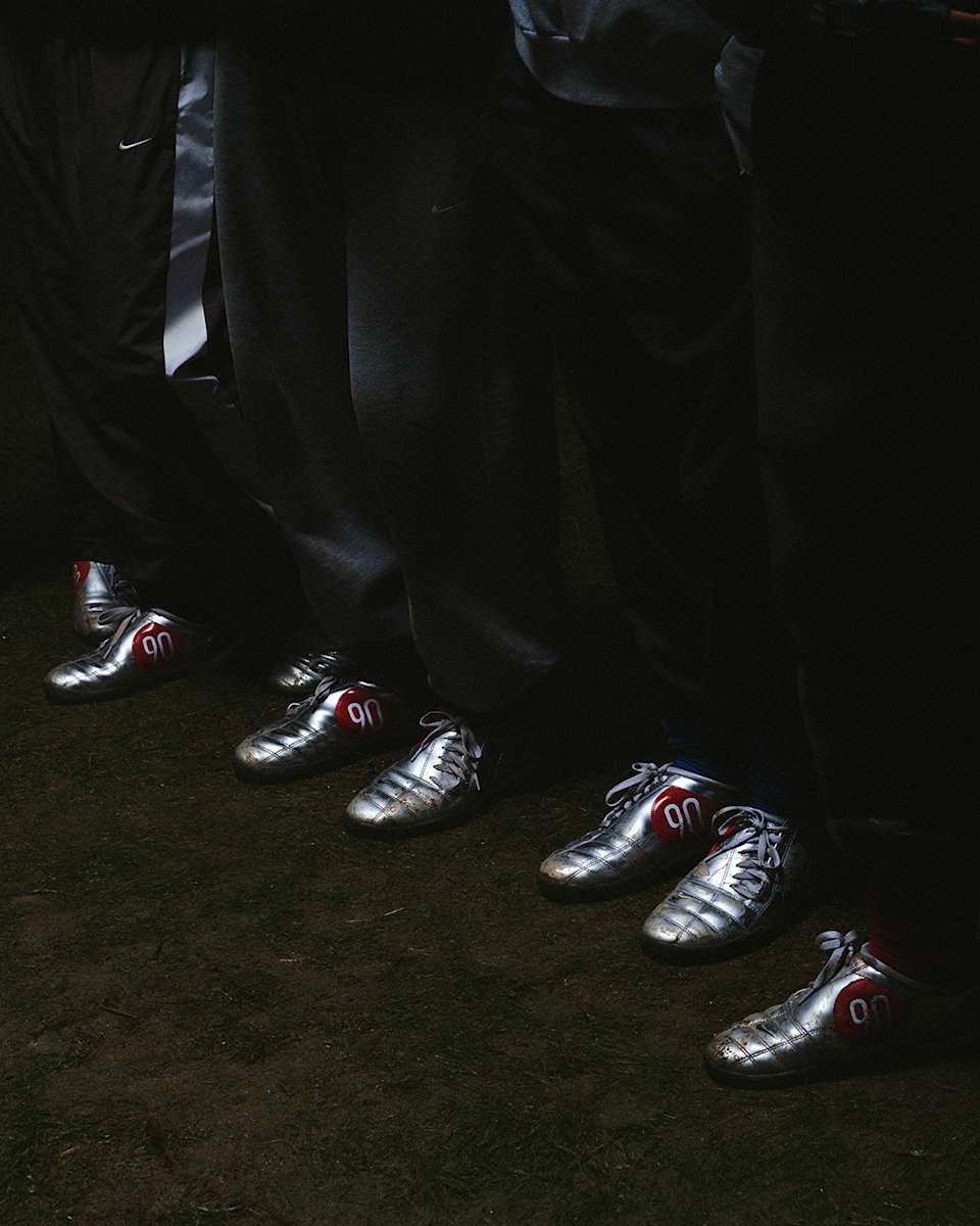 Date de sortie de la Total 90 « Metallic Silver and Black » (HJ9351-002)