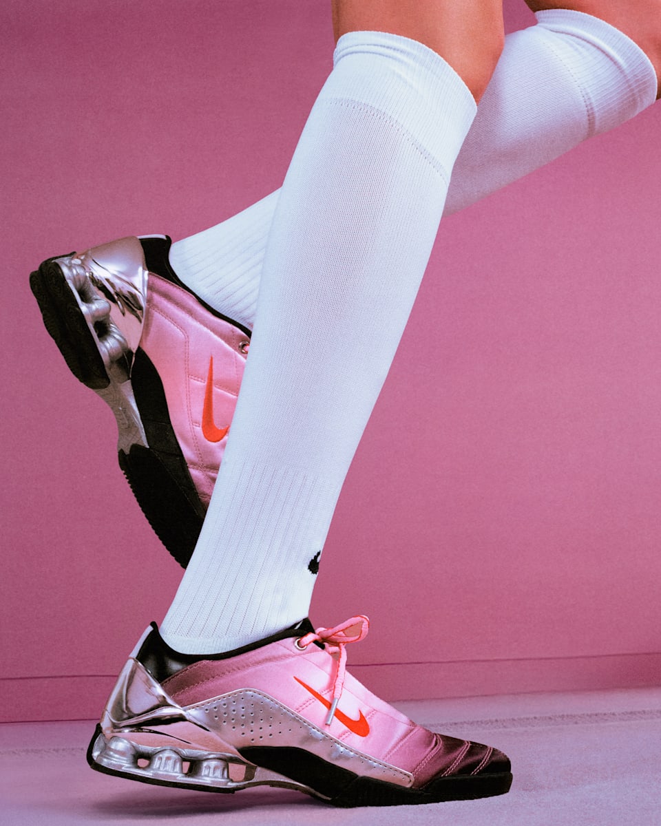 Data de llançament de les Total 90 Shox Magia x Forget-me-nots "Shy Pink and University Red" per a dona (IQ5683-601)