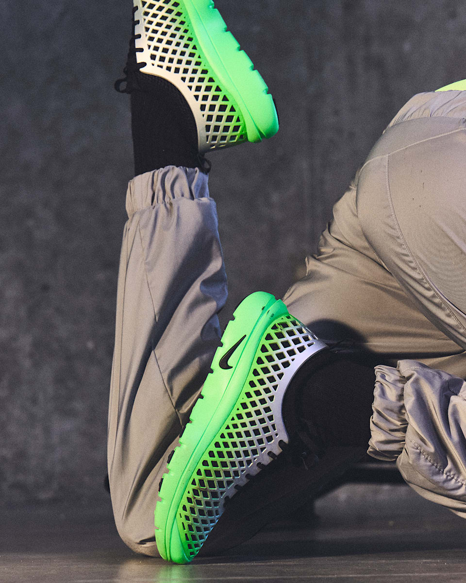 Fecha de lanzamiento de las Rejuven8 Run OG "Metallic Silver and Voltage Green" para mujer (IF5958-003)