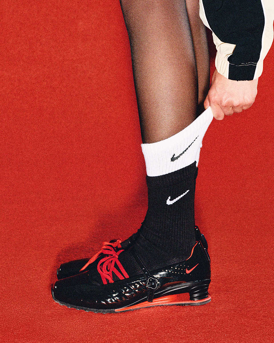 Shox Z Calistra x LABELHOOD "Black and University Red" da donna (IW7881-001) – Data del lancio