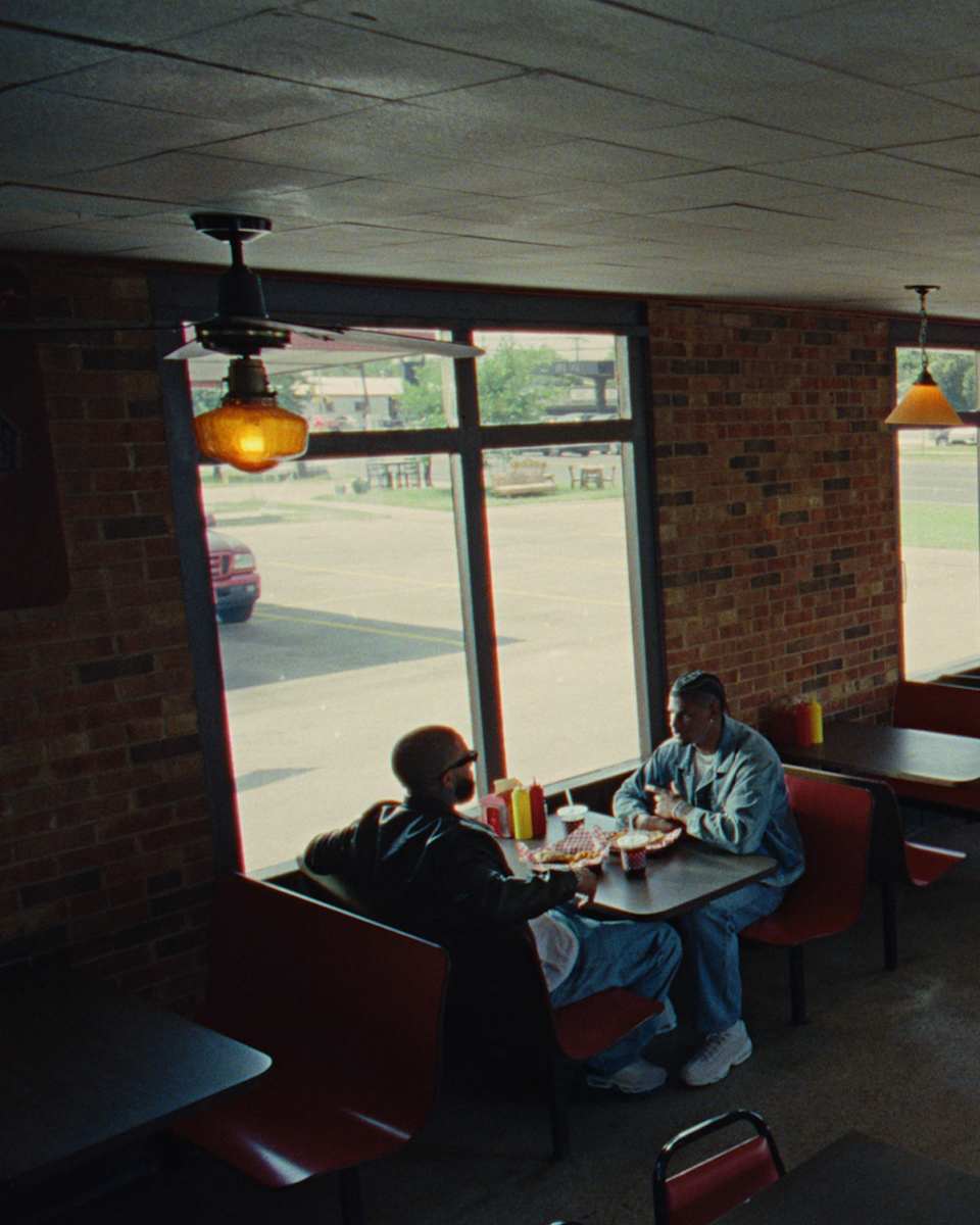 Blue Arc Diner：Keon Coleman 和 Larry June 