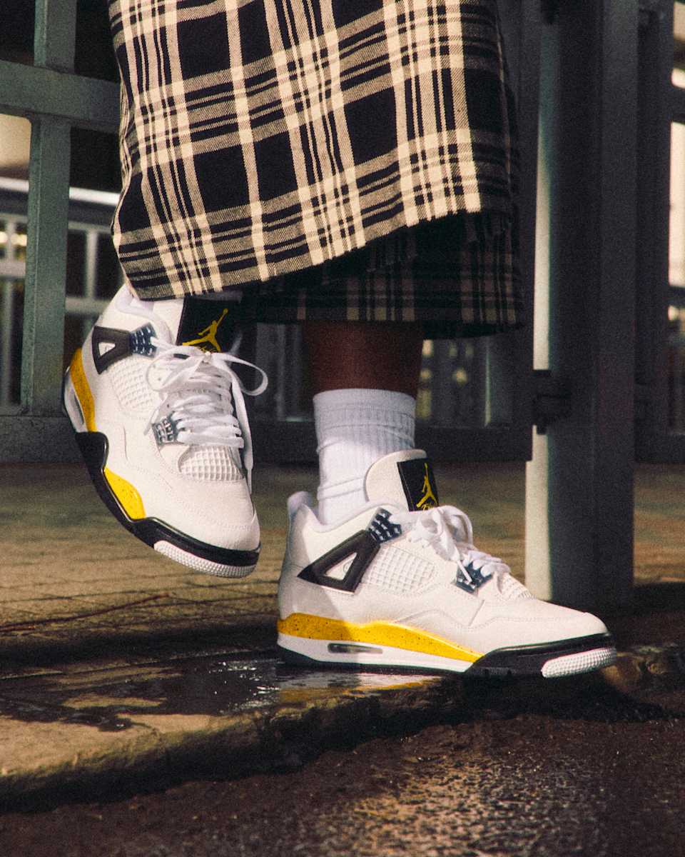 【NIKE公式】エア ジョーダン 4 “Rare Air” 'Tour Yellow' (IO2463-102) 発売日