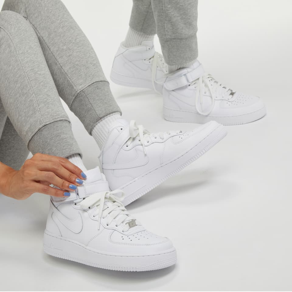 NIKE公式】ナイキ エア フォース 1 MID '07 メンズシューズ.オンライン
