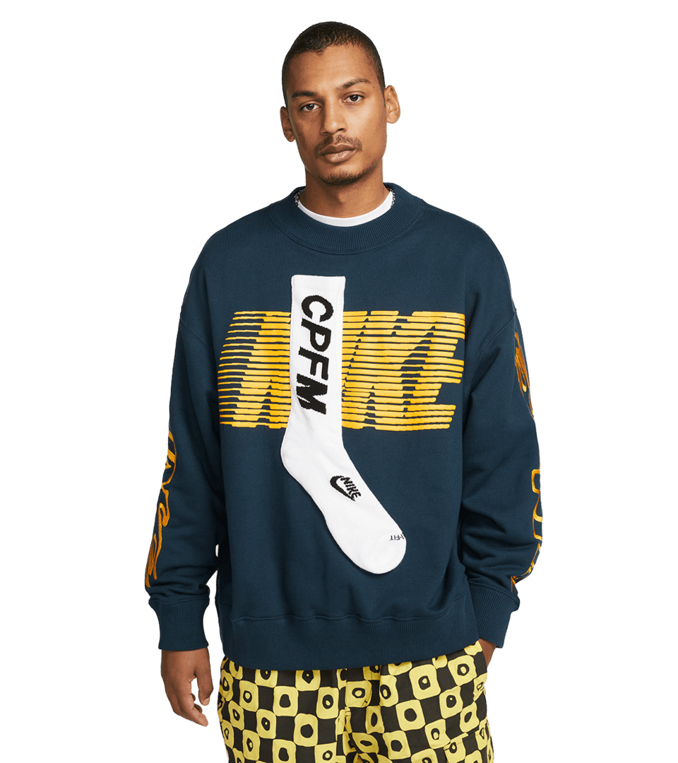 Nike x Apparel Collection Release Date. SNKRS