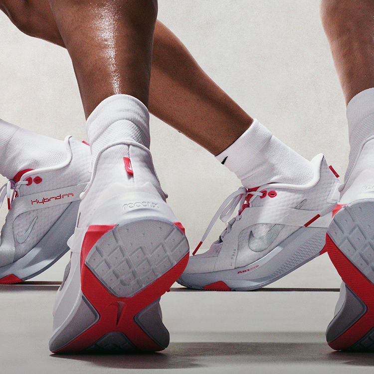 Nike
Hybrid RN